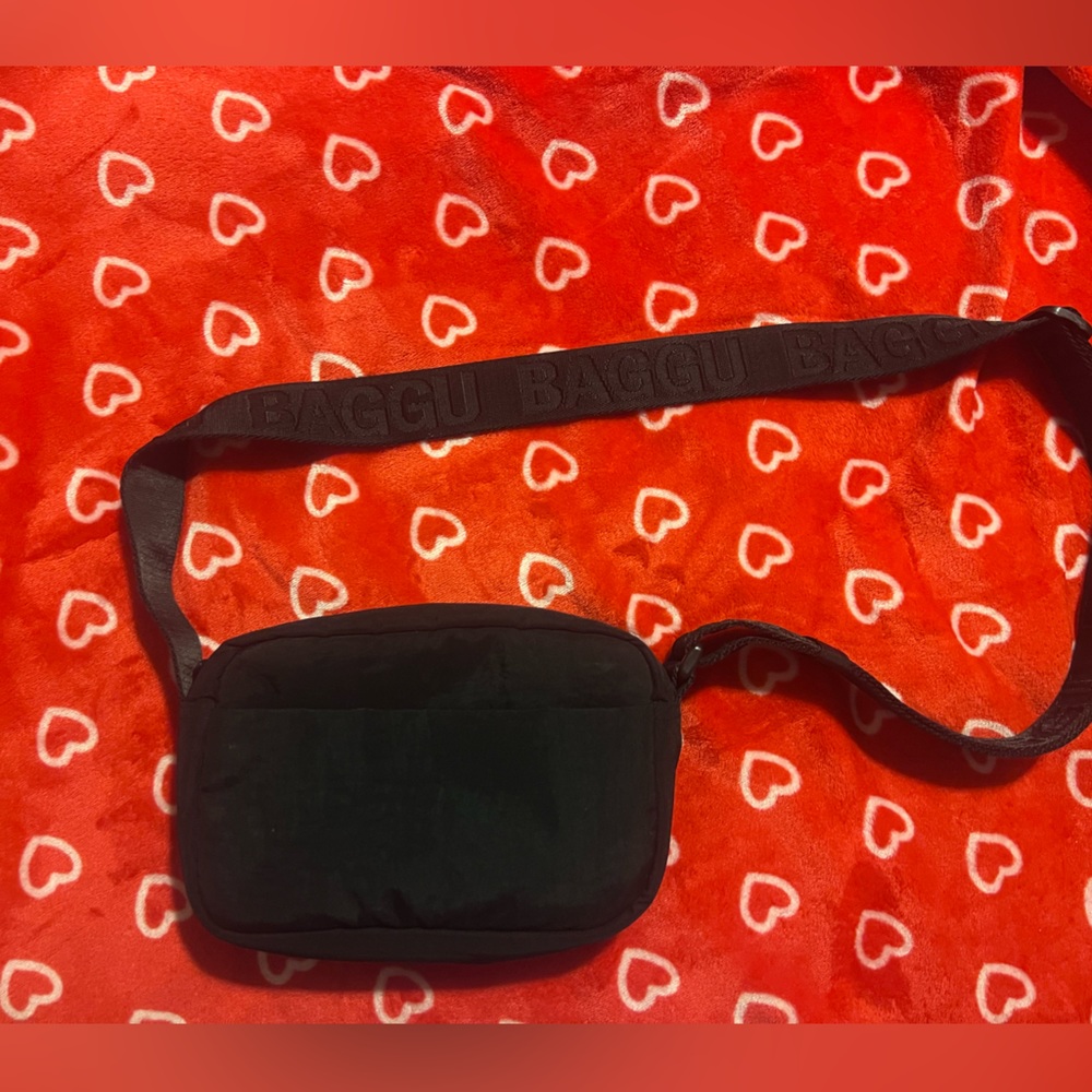BAGGU camera bag
